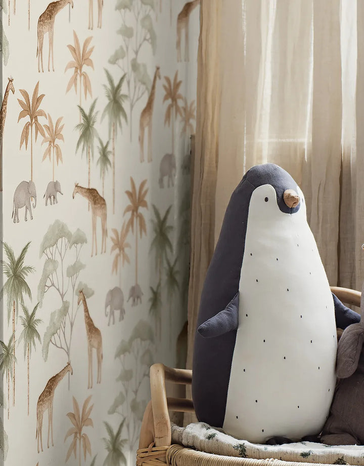 Safaritapete mit Giraffen und Elefanten für das Kinderzimmer
